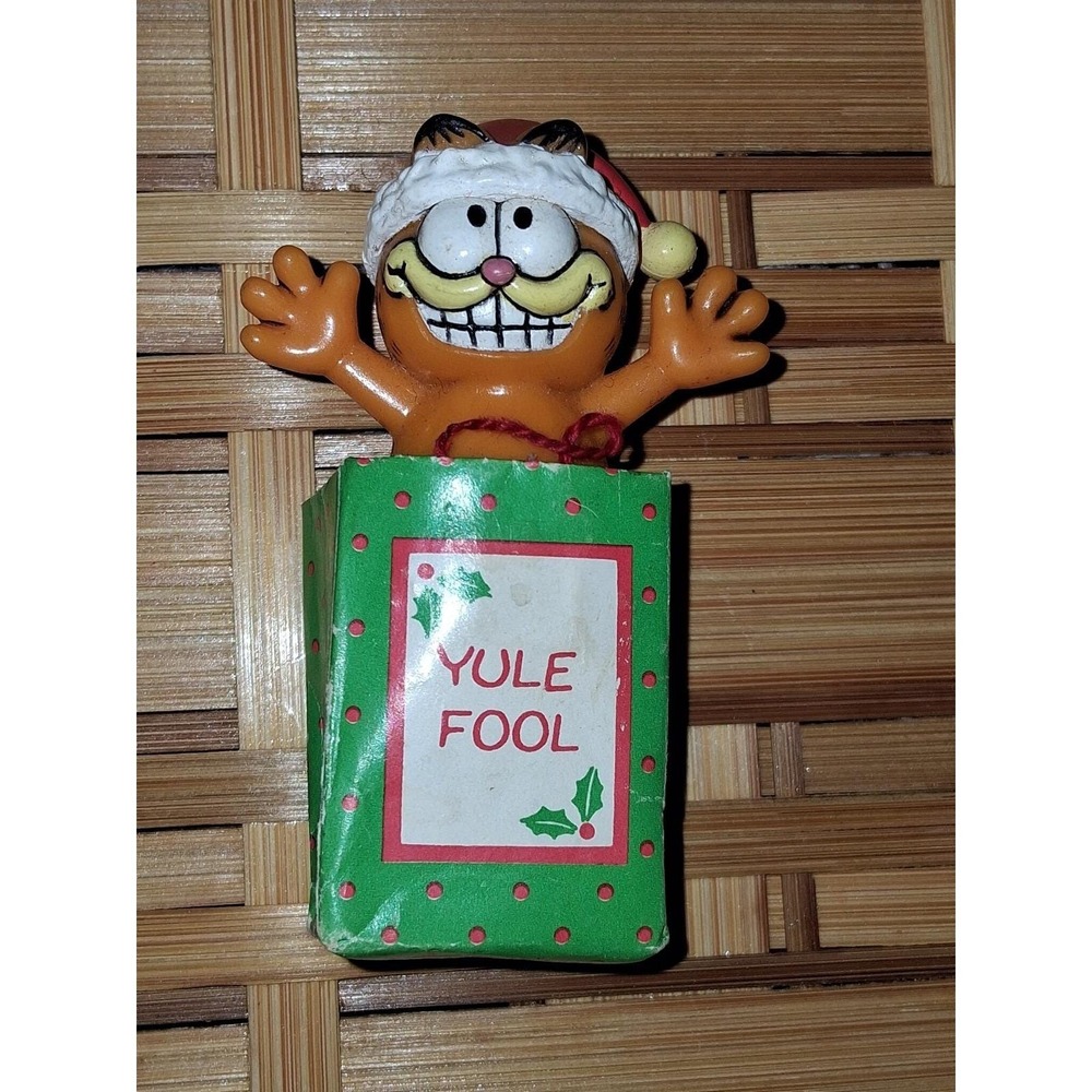 Vintage Garfield Yule Fool Christmas Ornament Enesco 1981 United Feature Syndica